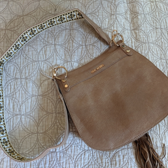 Like New Purse - Picture 2 of 6